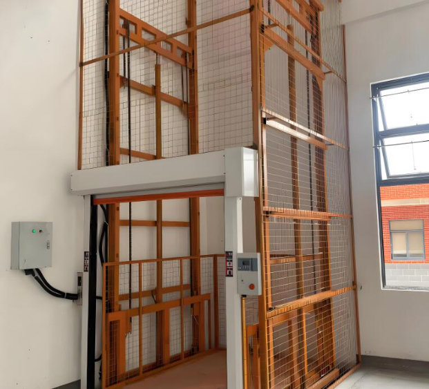 曲松升降货梯是特种设备码